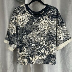 NWT tropical print t-shirt ☀️☀️